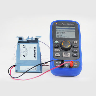 Calibratore a circuito di prova per la taratura dei processi di temperatura con Hart e potenza di circuito a 24 V